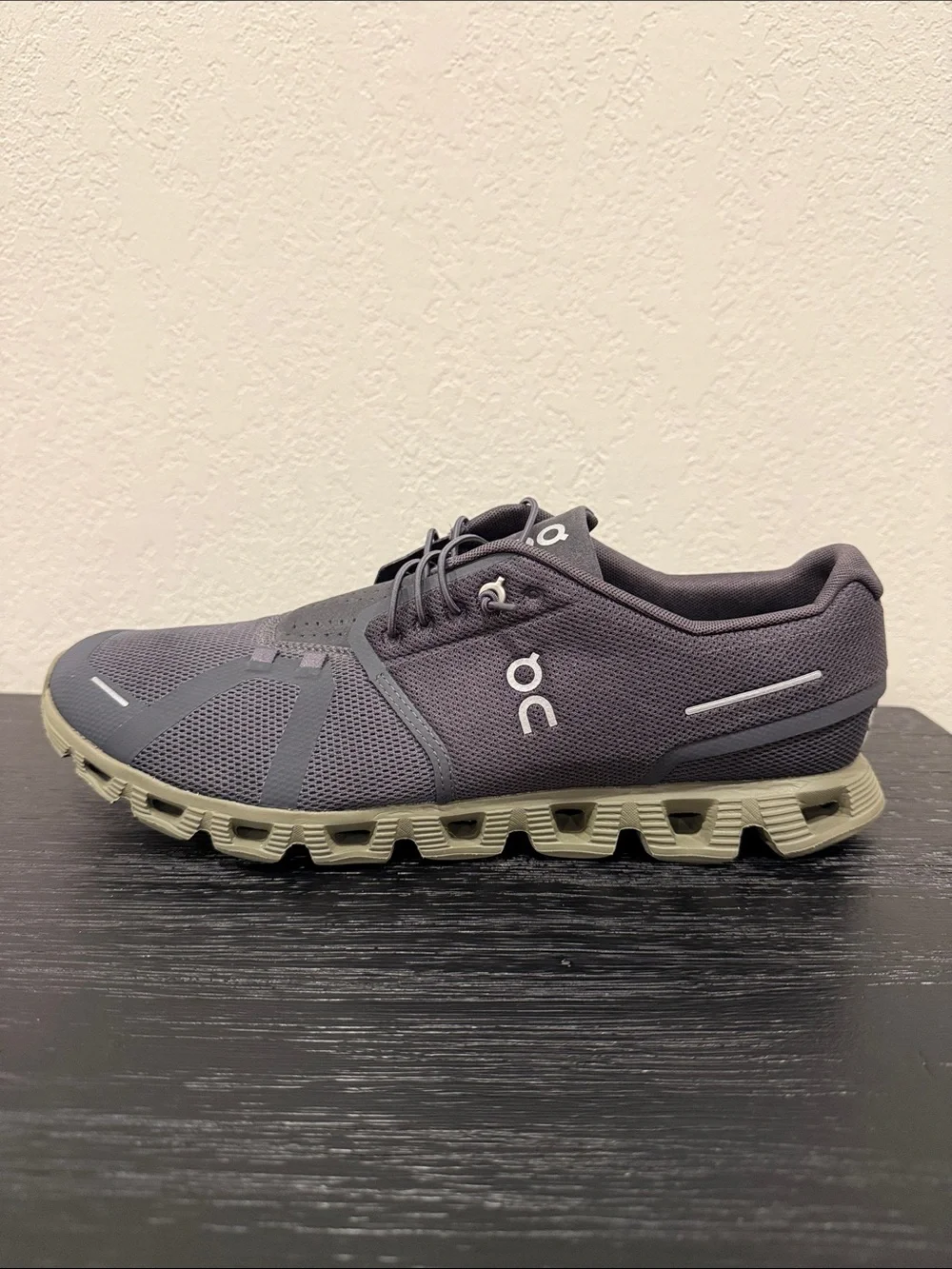 On Running Cloud 5 Men’s Size 12 - Eclipse & Grove (Grey and Green) training